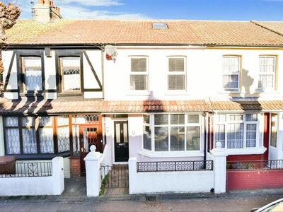 4 Bedroom Terraced House For Sale In Upper Gillingham