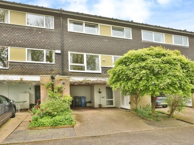 4 bedroom town house for sale in Beechbank, Norwich, NR2