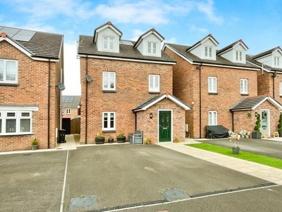 4 Bedroom Town House For Sale In Caerleon, Newport