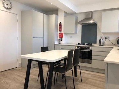 4 bedroom town house to rent London, Se16, SE16 7TE