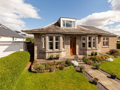 5 bedroom detached bungalow for sale in 9 Carfrae Road, Blackhall, Edinburgh, EH4 3SD, EH4