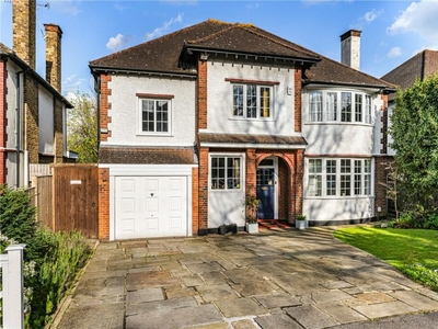 5 bedroom detached house for sale in Beadon Road, Bromley, BR2