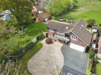 5 bedroom detached house for sale in Horns Drove, Rownhams, Southampton, Hampshire, SO16