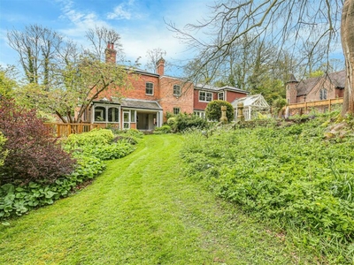 5 bedroom semi-detached house for sale in Hosey Hill, Westerham, TN16