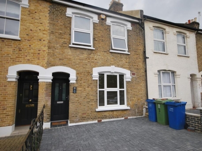 5 bedroom terraced house for rent in Friern Road Dulwich SE22