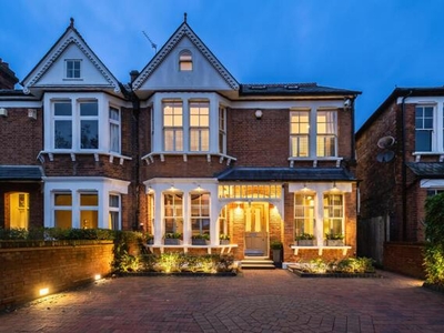 6 Bedroom House Clapham Greater London