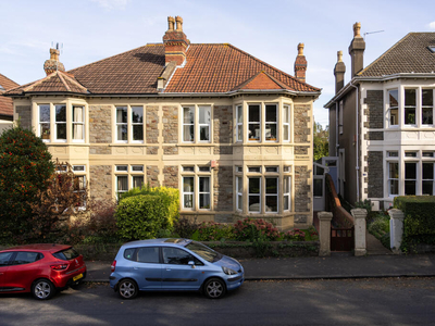 6 bedroom semi-detached house for sale in Sommerville Road, St Andrews, Bristol, BS7