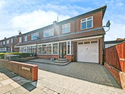 6 Bedroom Semi-detached House For Sale In Whitley Bay, Tyne And Wear