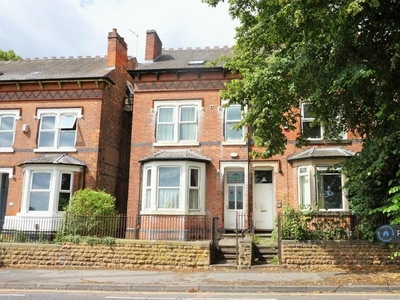 6 bedroom terraced house for rent in Woodborough Road, Nottingham, NG3