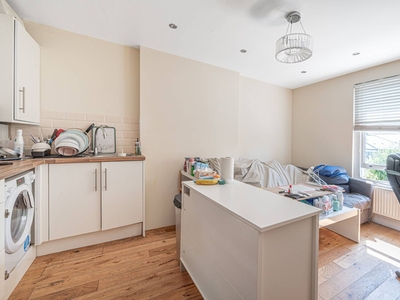 Flat in Fordwych Road, West Hampstead, NW2