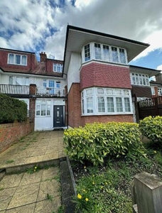 House For Sale In Golders Green