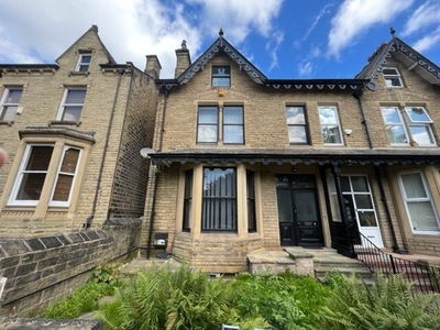 House Of Multiple Occupation For Sale In Huddersfield