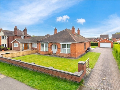 London Road, Sleaford, NG34 3 bedroom bungalow in Sleaford