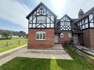 Semi-detached House For Rent In Stockbridge, Hampshire