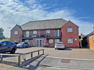 Stable Road, BICESTER - 10 bedroom block of apartments