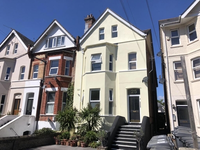 Studio flat for rent in Robert Louis Stevenson Ave, Westbourne BH4