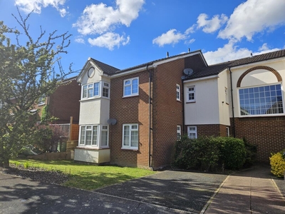 Studio flat for rent in Willow Rise, Downswood, ME15