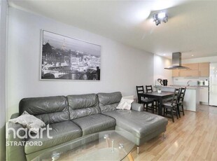 1 bedroom flat for rent in Icona Point, Stratford, E15