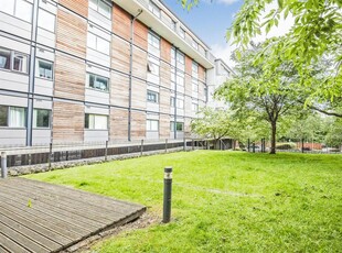 1 bedroom flat for rent in Madison Court, Broadway, Salford Quays, M50