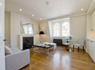 1 bedroom flat for rent in North Audley Street, London, W1K