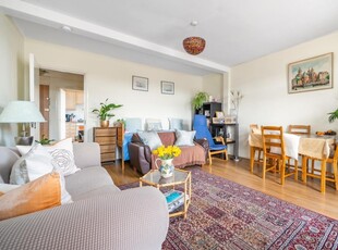 2 Bed Flat/Apartment For Sale in Henley, Oxfordshire, RG9 - 5332378