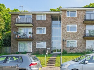 2 Bed Flat/Apartment For Sale in Loudwater, High Wycombe, Buckinghamshire, HP11 - 5416832