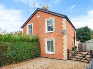 2 Bed House To Rent in Windlesham, Surrey, GU20 - 551