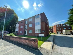 2 bedroom apartment for rent in Allan Court, Ivy Green Road, Chorlton, M21