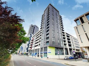 2 bedroom apartment for rent in Ward Road, London, E15