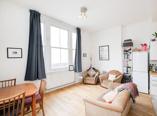 2 bedroom flat for rent in 60 King Henrys Walk, N1