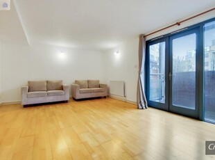 2 bedroom flat for rent in The Chronos Building, Mile End Road, E1