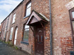 2 bedroom house for rent in Stott Street, Manchester, M35
