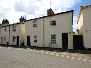 2 bedroom terraced house for rent in South Street, Brentwood, Essex, CM14