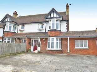 4 bedroom detached house for rent in Loose , , ME15