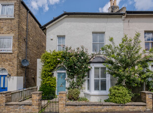 4 bedroom property for sale in Colby Road, London, SE19
