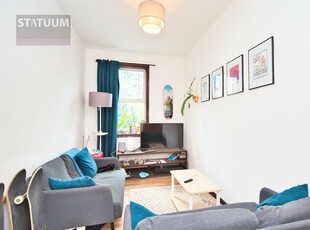 5 bedroom terraced house for rent in Chobham Road, Westfield, Stratford Olympic, Leyton, London, E15