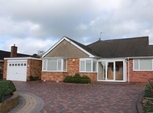 Detached bungalow to rent in Norman Road, Walsall WS5
