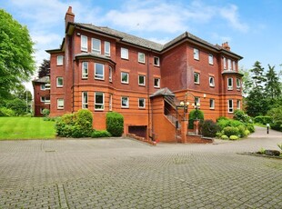 Flat for sale in Dunham Road, Altrincham, Greater Manchester WA14