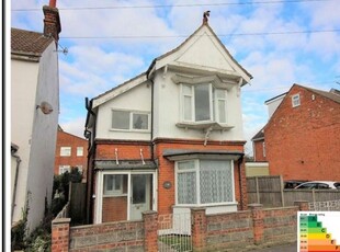 Detached house to rent in Crossfield Road, Clacton-On-Sea CO15