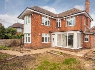 Detached house to rent in Derby Road, Beeston, Nottingham NG9