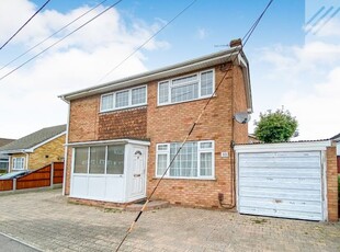 Detached house to rent in Letzen Road, Canvey Island SS8