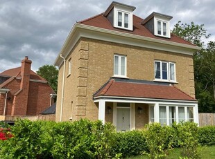 Detached house to rent in Lushington Drive, Barnet EN4