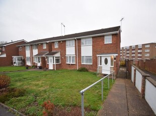 End terrace house to rent in Chalfont Way, Luton, Bedfordshire LU2