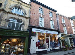 Flat to rent in 21, High Street, Leominster HR6