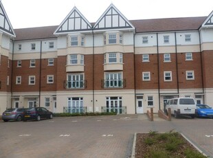 Flat to rent in Apprentice Drive, Colchester CO4