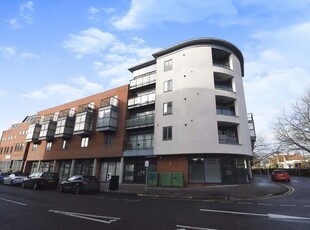 Flat to rent in Court Road, Broomfield, Chelmsford CM1