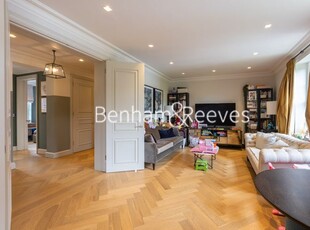Flat to rent in Kidderpore Avenue, Hampstead NW3