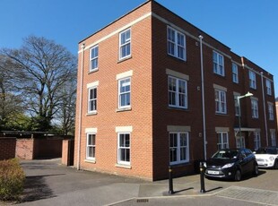 Flat to rent in Stephensons Place, Bury St. Edmunds IP32