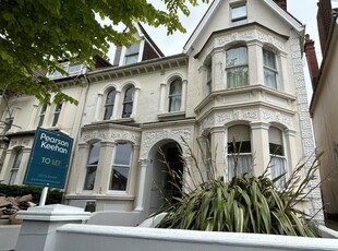 Flat to rent in Wilbury Avenue, Hove BN3