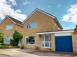 Link-detached house for sale in Piccadilly Way, Prestbury, Cheltenham, Gloucestershire GL52